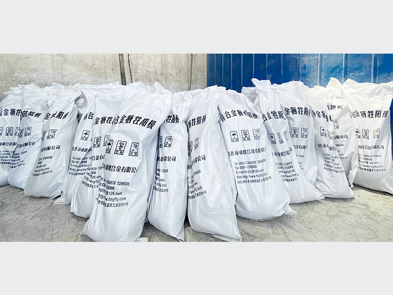 埋地管線，儲罐外壁及其它地下金屬結(jié)構(gòu)常用犧牲陽極